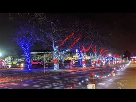 Embrace the Holiday Spirit with the Magic of Lights in Holmdel NH